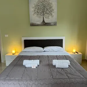 apartment-rua-formaggi.palermohotels.org/