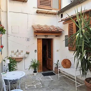  Appartamento Casa Romantica Vicino Al Centro Di